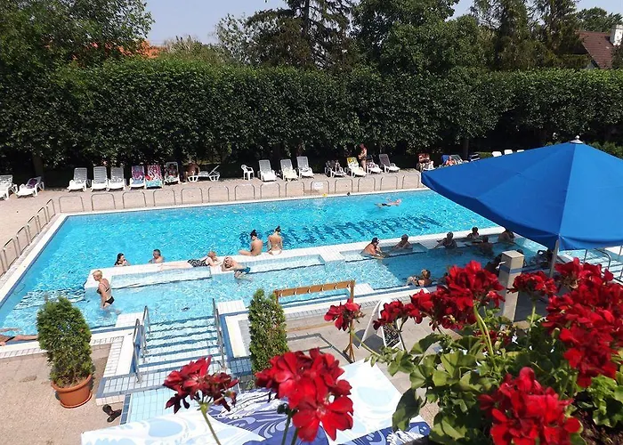 Отель Aquamarin Хевиз